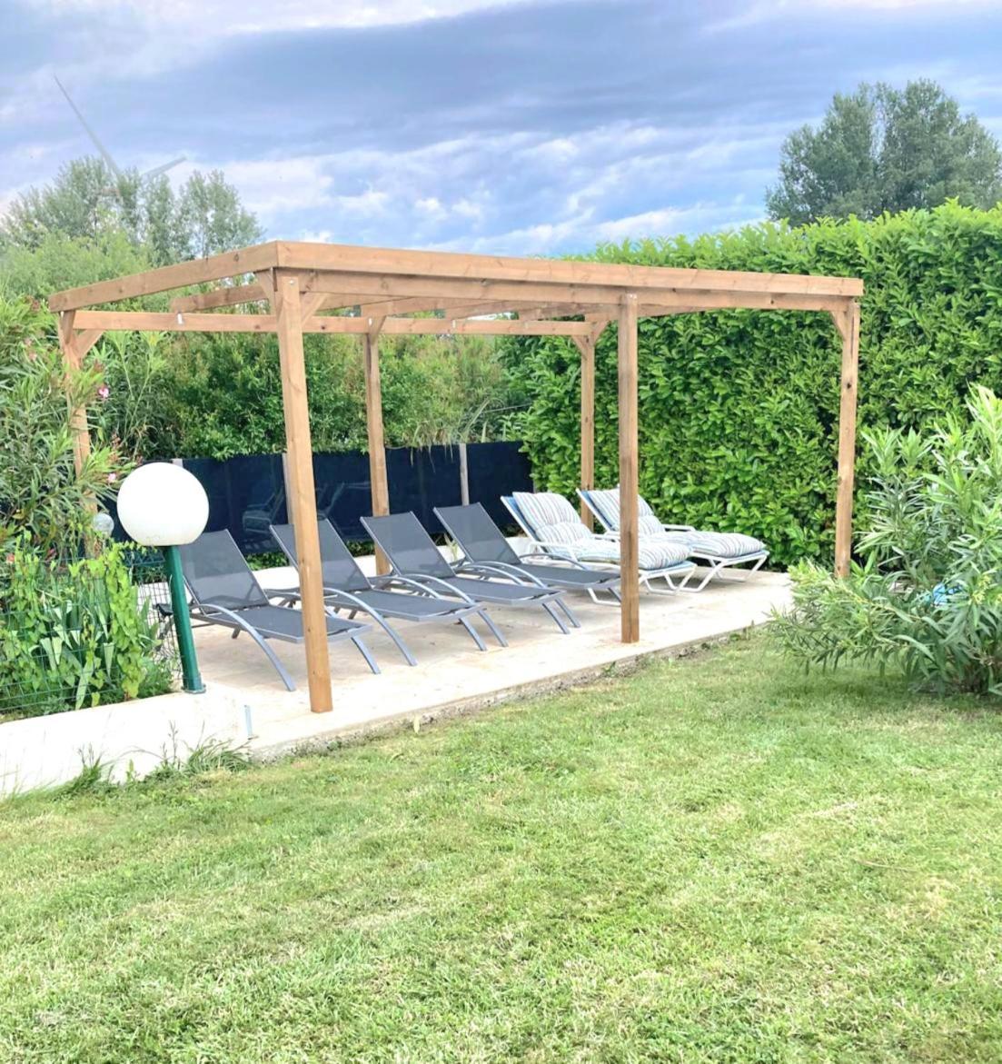 Au Calme, Confortable Avec Terrasse Льо Пузен Екстериор снимка